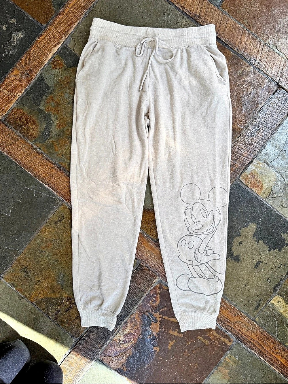 Disney Mickey Mouse Graphic Joggers Medium *has pilling.